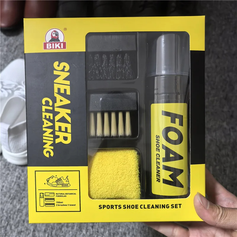 مجموعة تنظيف جاف للأحذية سعة 1 - مراجعة White Sneaker Care Kit وسعره