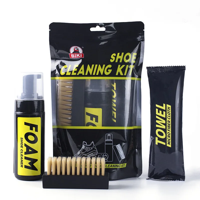 منظف أحذية رياضية رغوي خالي من - مراجعة White Sneaker Care Kit وسعره